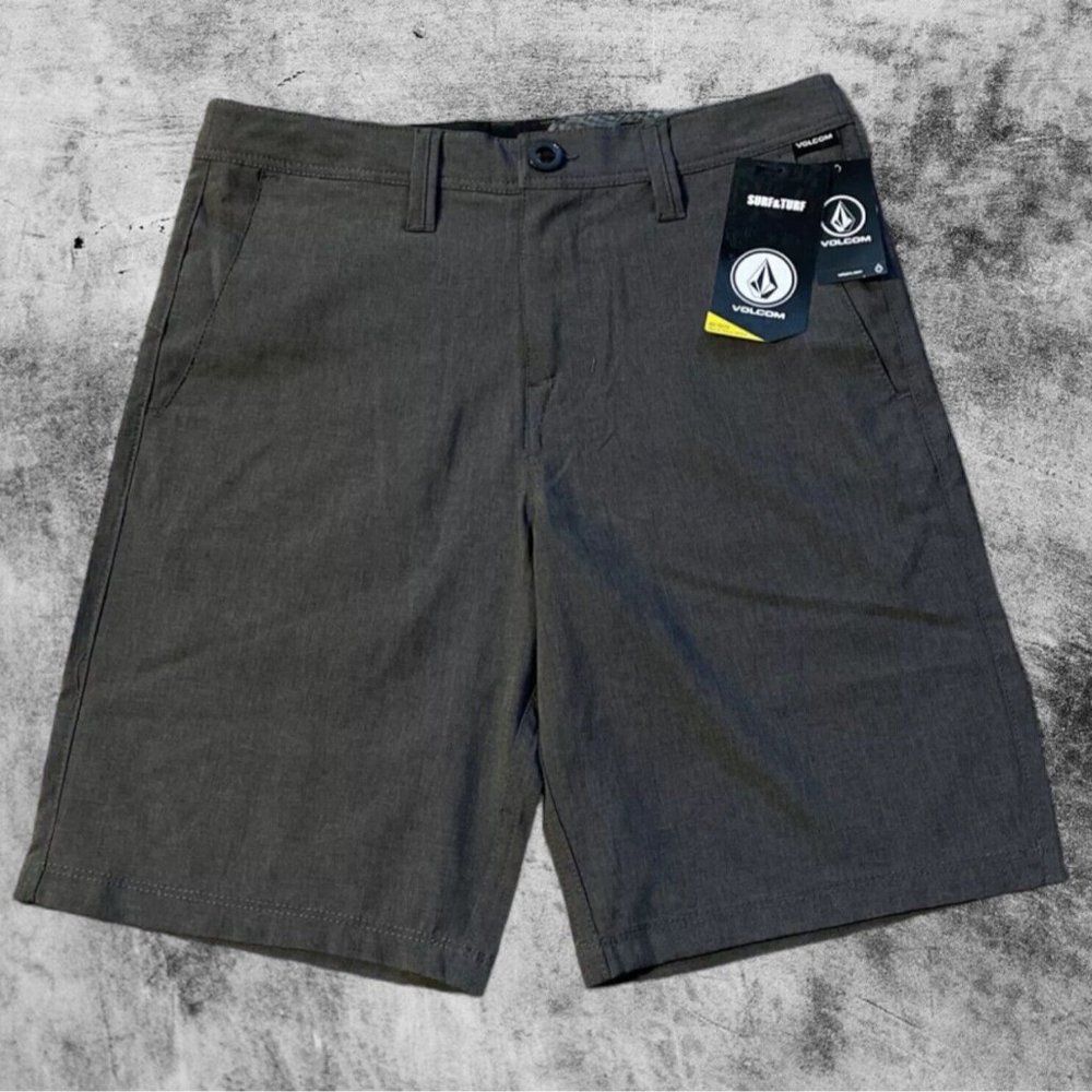 NWT-VOLCOM-SZ: 28 (16) Big Boys Frickin Surf & Turf Static Shorts Hybrid Gray